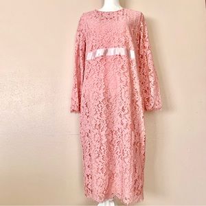 Bee Petite Pink Pastel Floral Lace Long Sleeve Mid Dress.